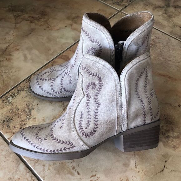 Sterling River leather short boots 7.5 distressed - Picture 6 of 13